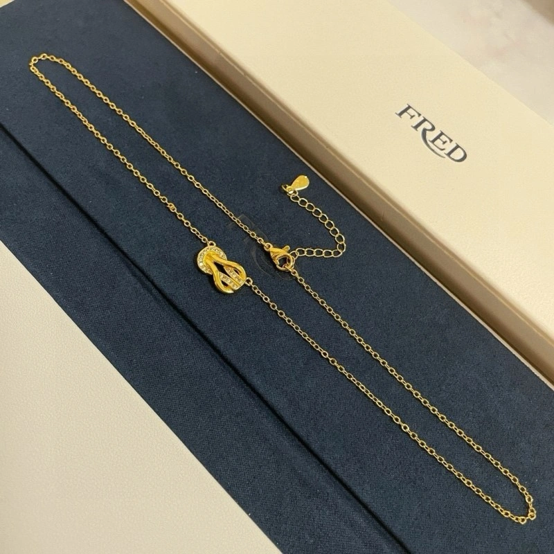 Refined Fred Necklaces 208044