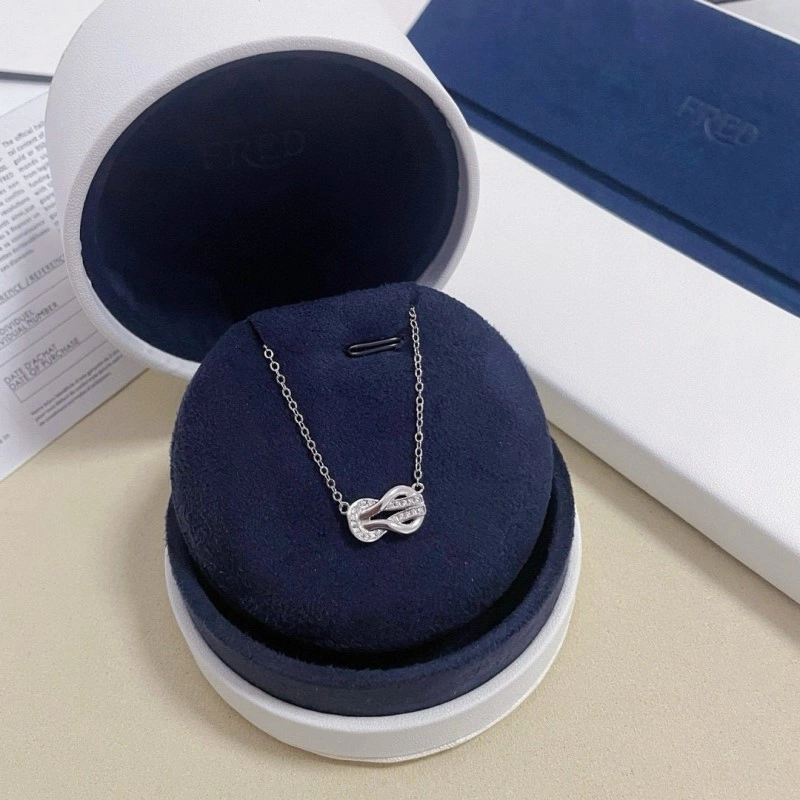 Fashionable Fred Necklaces 208054