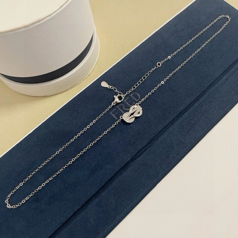 Fashionable Fred Necklaces 208054