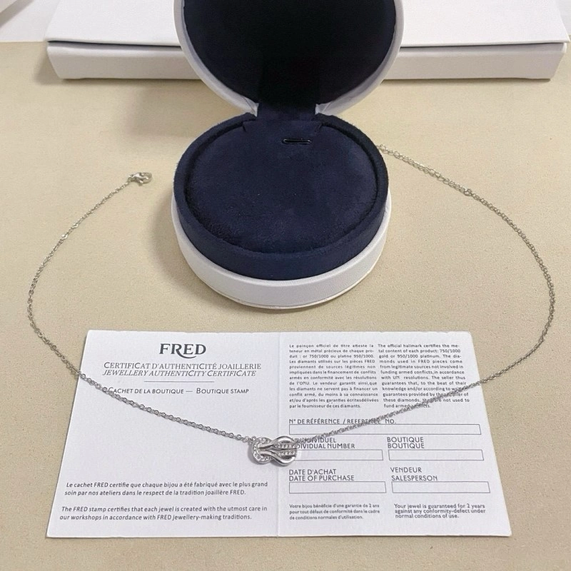 Fashionable Fred Necklaces 208054