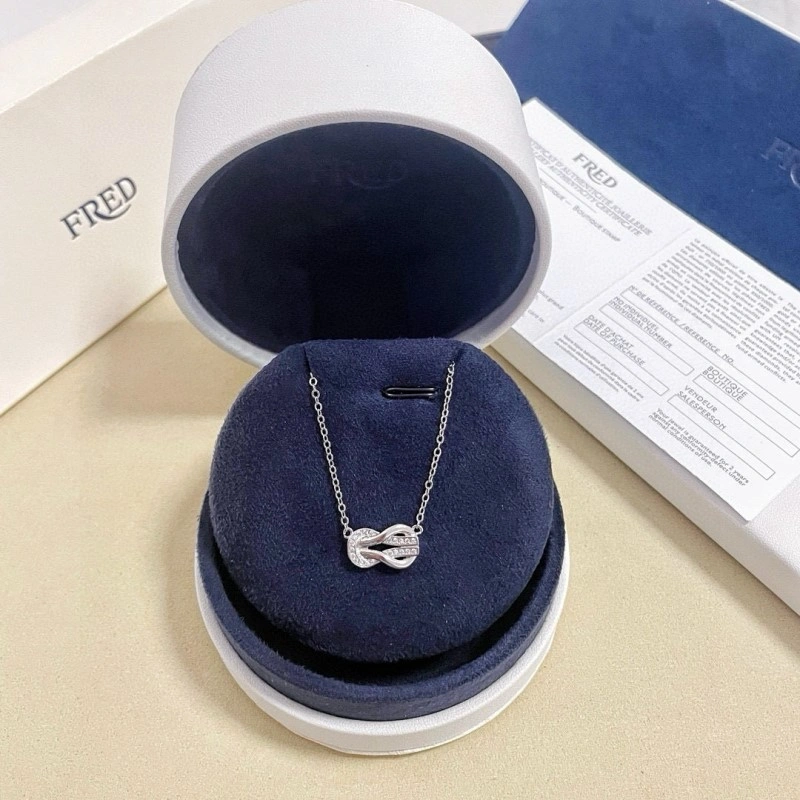 Fashionable Fred Necklaces 208054