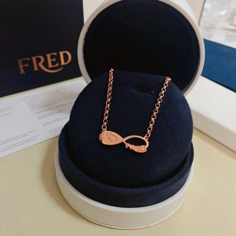 Fred Necklaces Breathable 208045