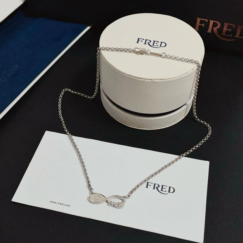 Fred Necklaces Breathable 208045