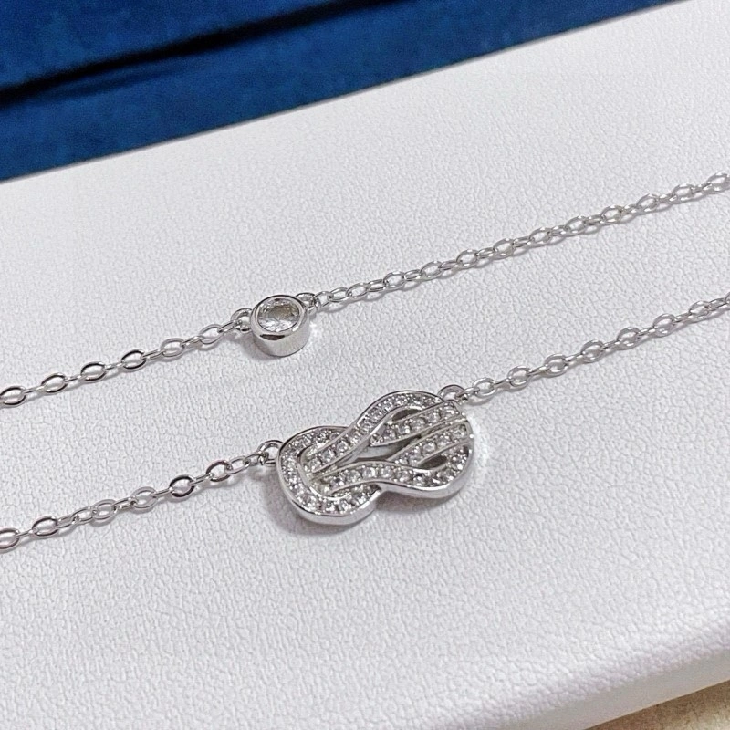 Fred Necklaces TechFriendly 208028