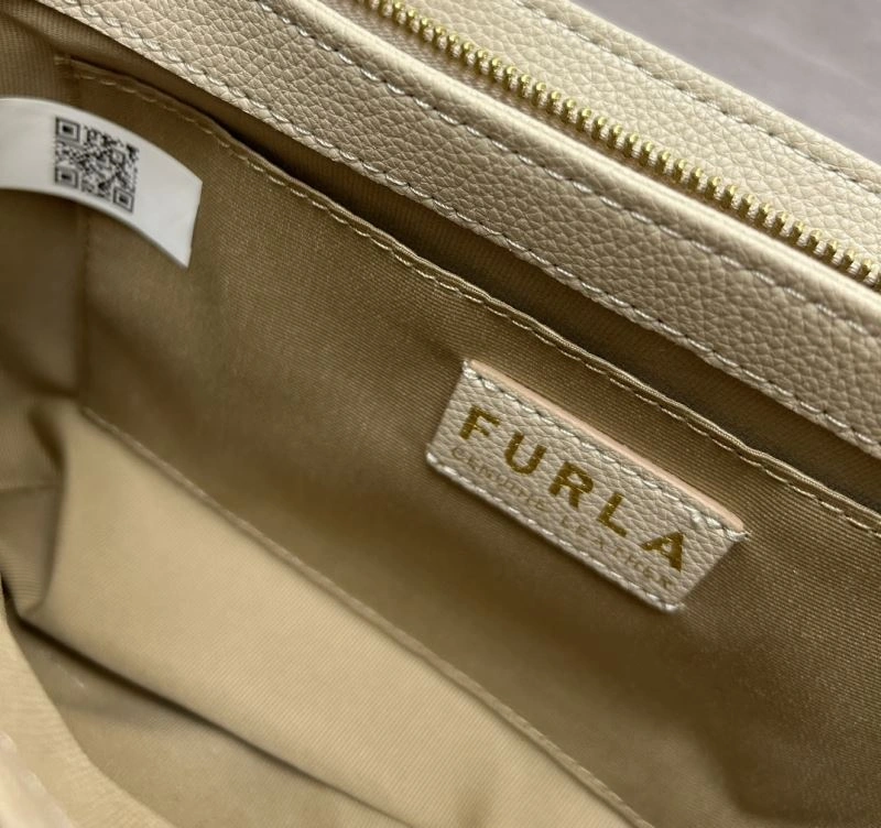 Trendsetting Furla Satchel Bags 84046