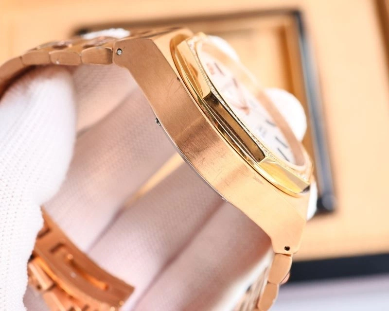 SmoothTexture GIRARD-PERREGAUX Watches 182599