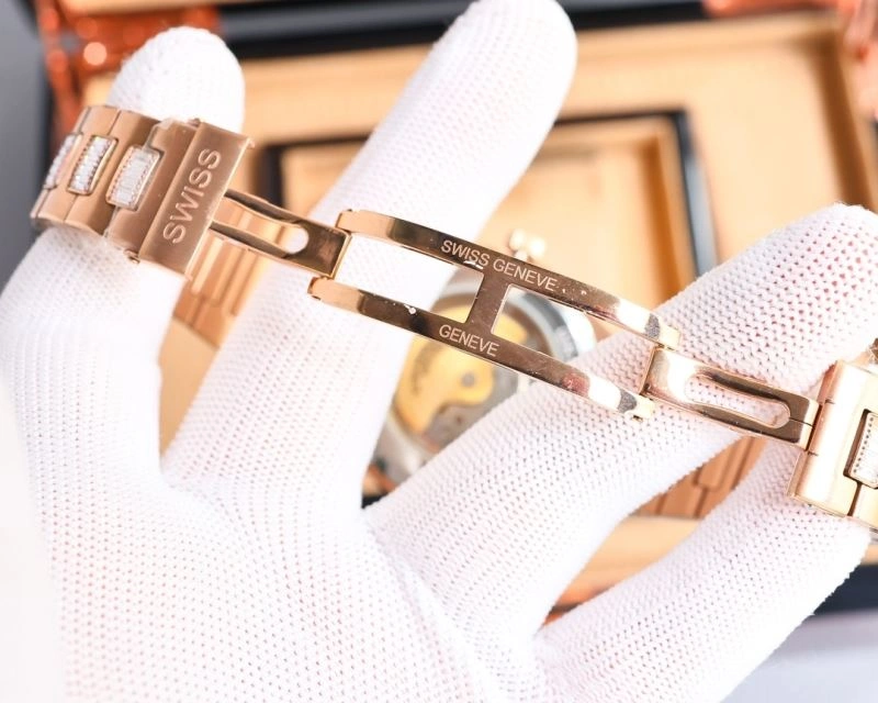 SmoothTexture GIRARD-PERREGAUX Watches 182599