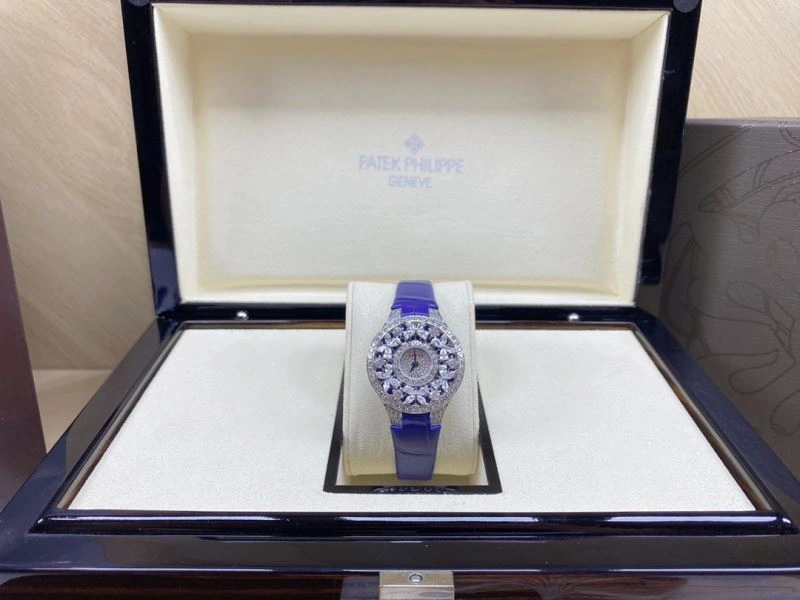GLASHUTTE Watches Breathable 182699