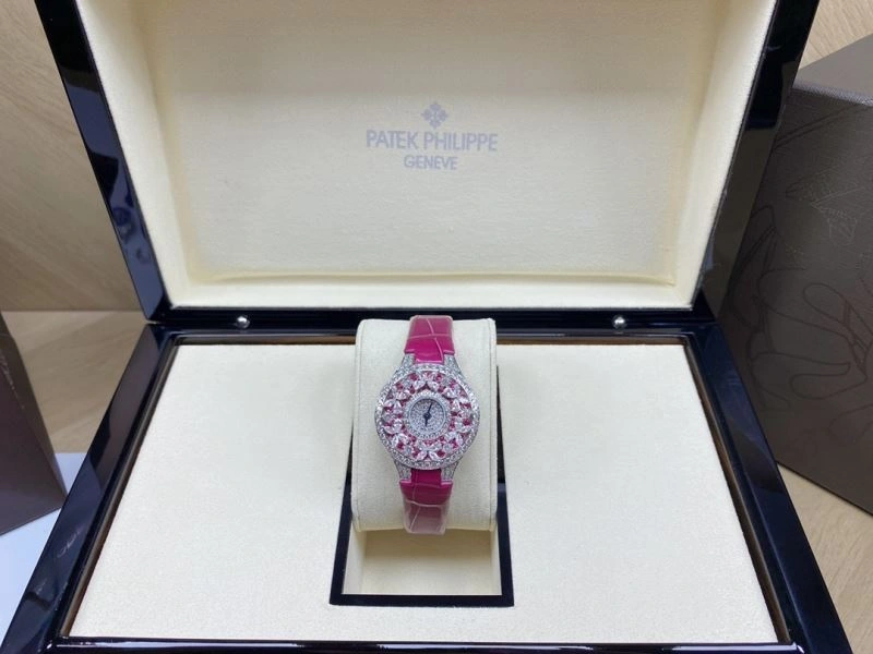 GLASHUTTE Watches ModernLook 182700