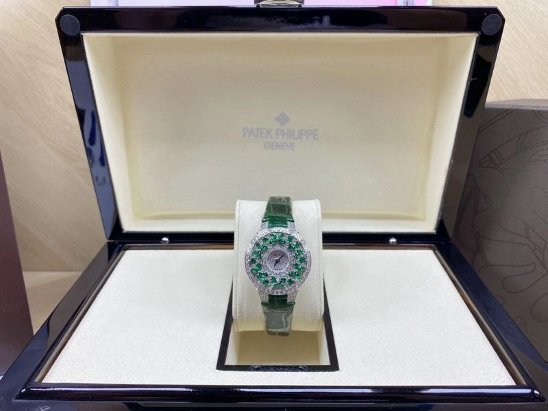 UrbanChic GLASHUTTE Watches 182690