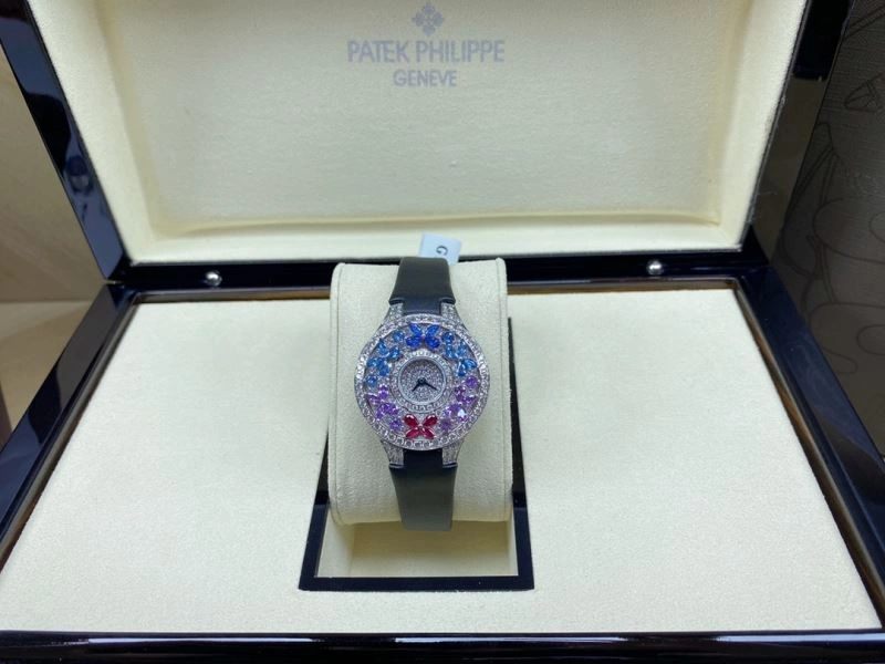 GLASHUTTE Watches Vibrant 182693