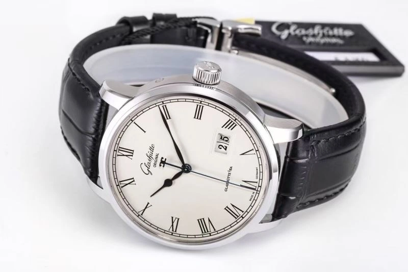 EyeCatching GLASHUTTE Watches 182686