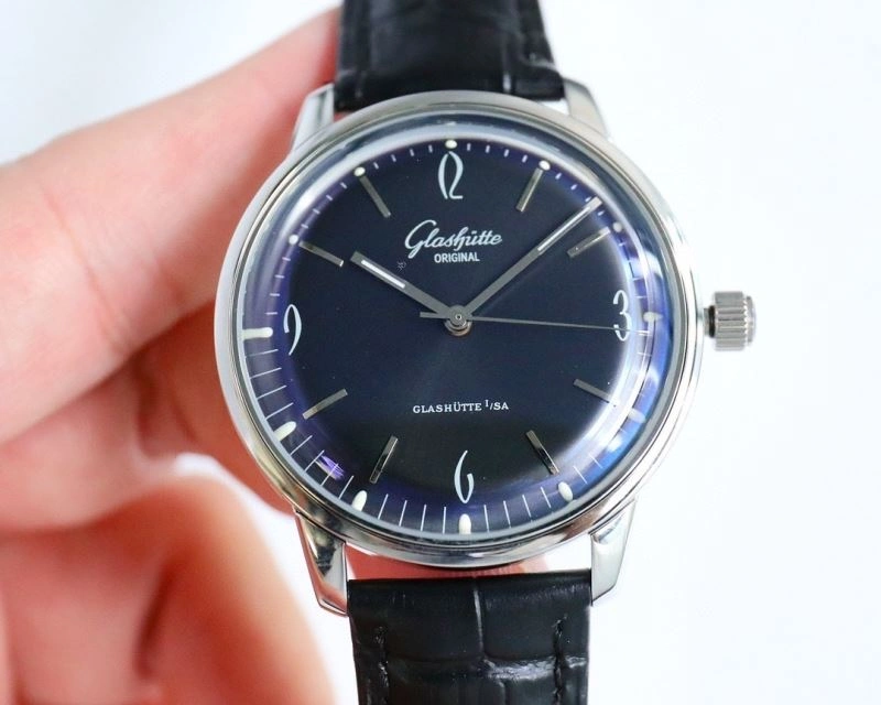 GLASHUTTE Watches TravelReady 182672