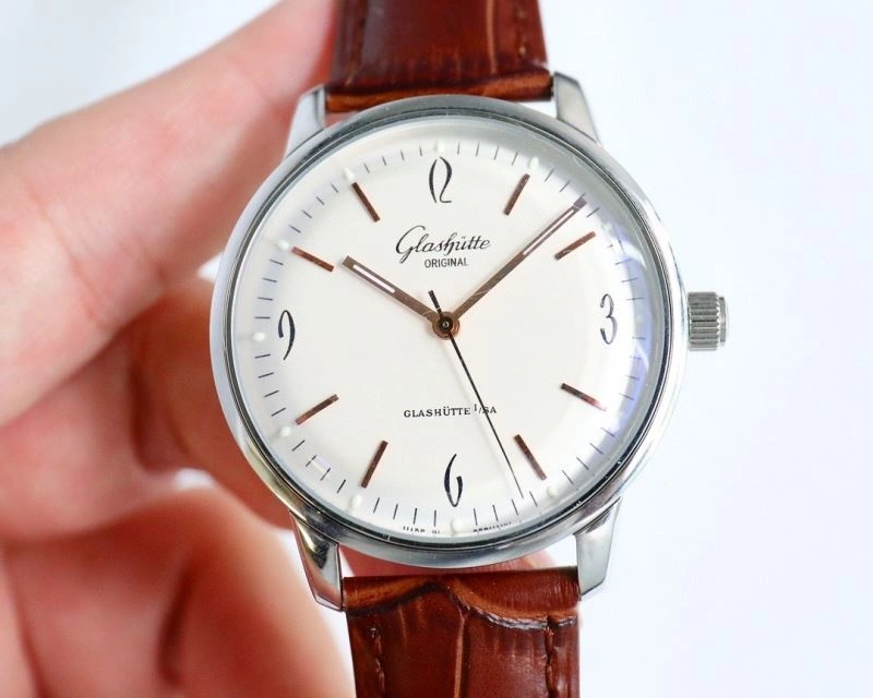 GLASHUTTE Watches TravelReady 182672