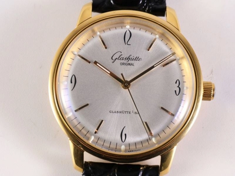 GLASHUTTE Watches Versatile 182667