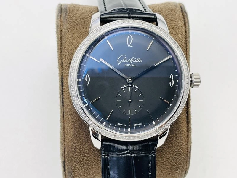Minimalist GLASHUTTE Watches 182662