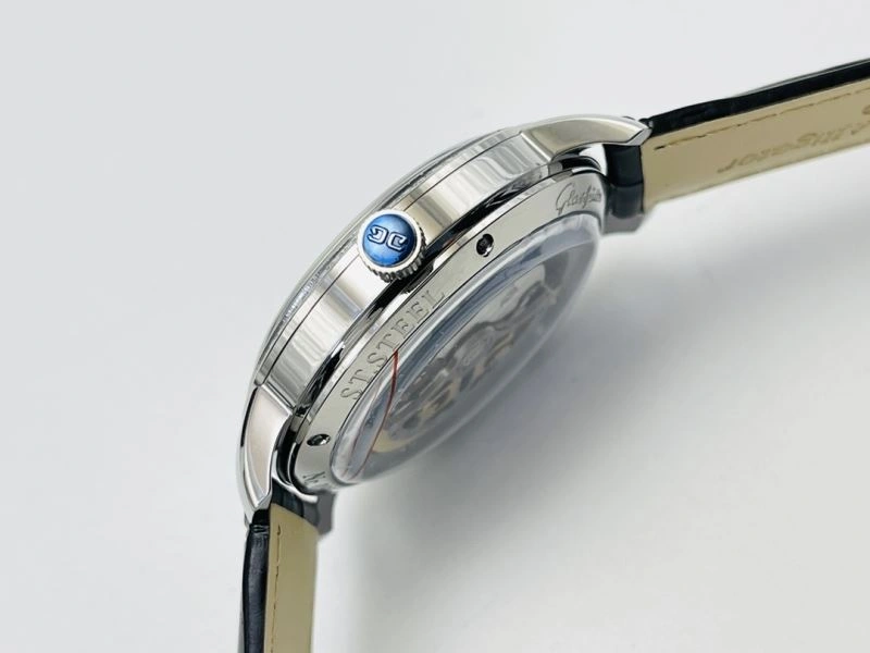 Minimalist GLASHUTTE Watches 182662