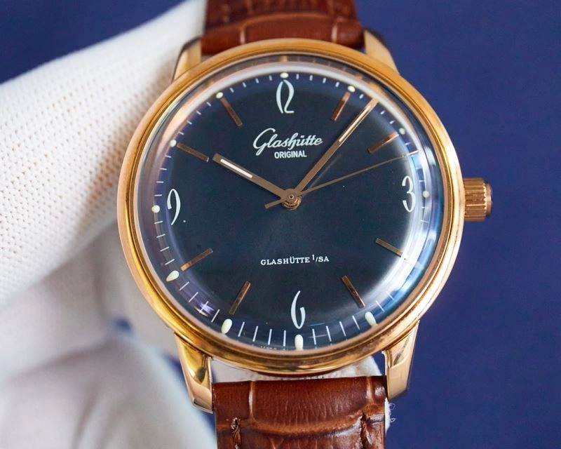 Seasonal GLASHUTTE Watches 182654