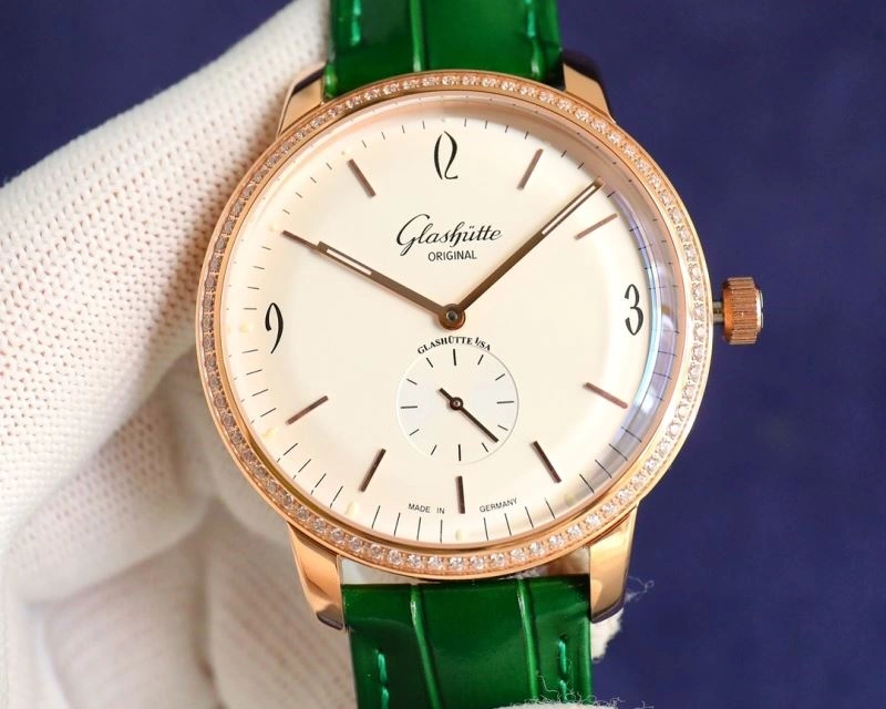 Versatile GLASHUTTE Watches 182648