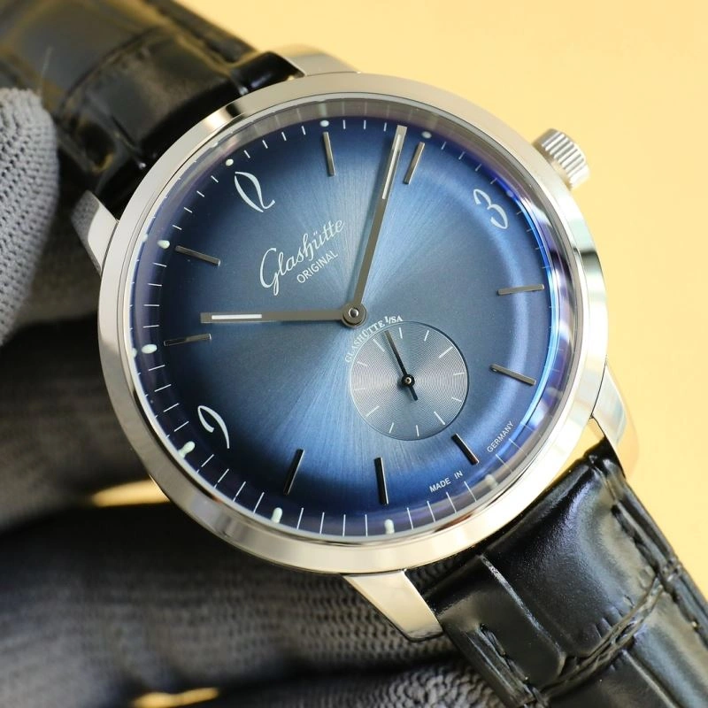 Stretchable GLASHUTTE Watches 182636