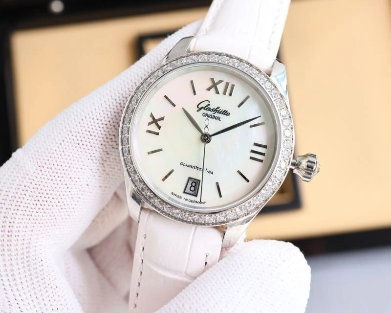 GLASHUTTE Watches TravelReady 182632