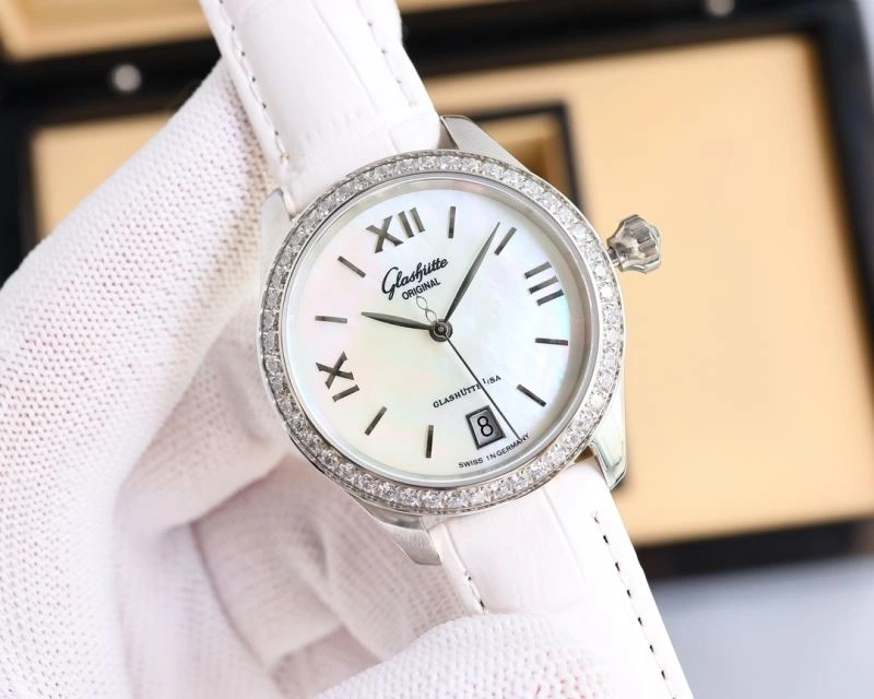 GLASHUTTE Watches TravelReady 182632
