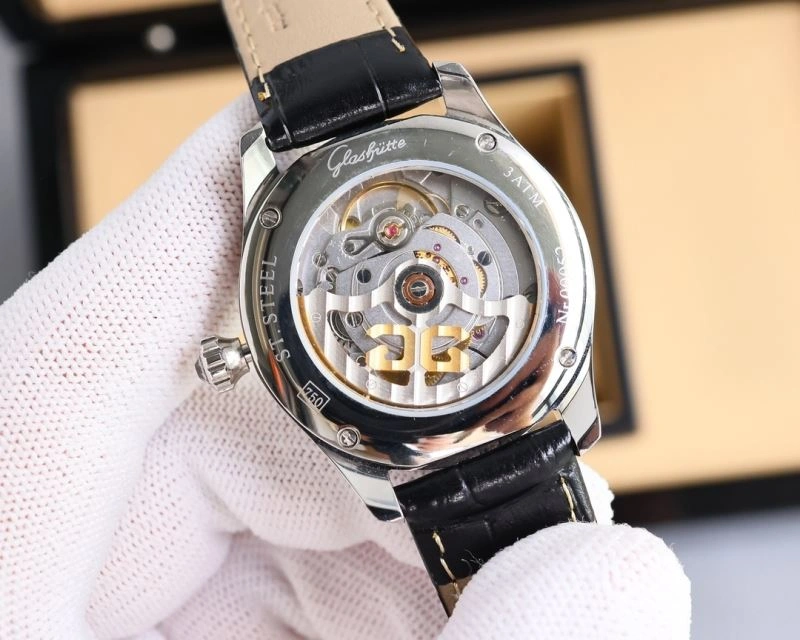 GLASHUTTE Watches TravelReady 182632