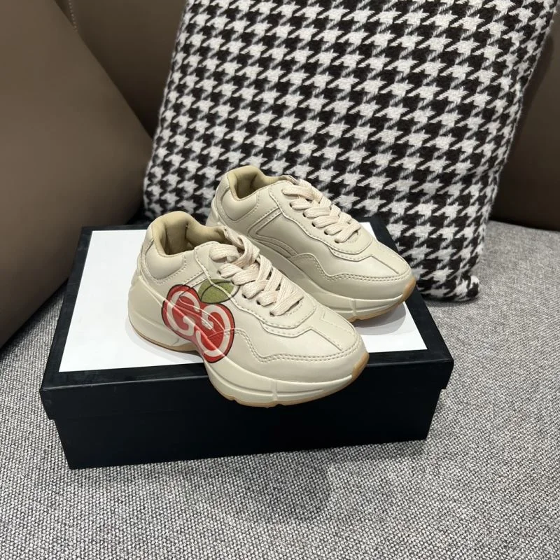 Bold GUCCI SHOES 29677