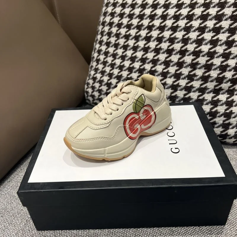 Bold GUCCI SHOES 29677