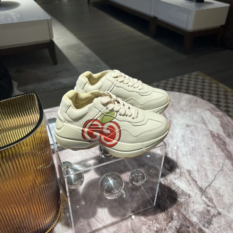 Bold GUCCI SHOES 29677
