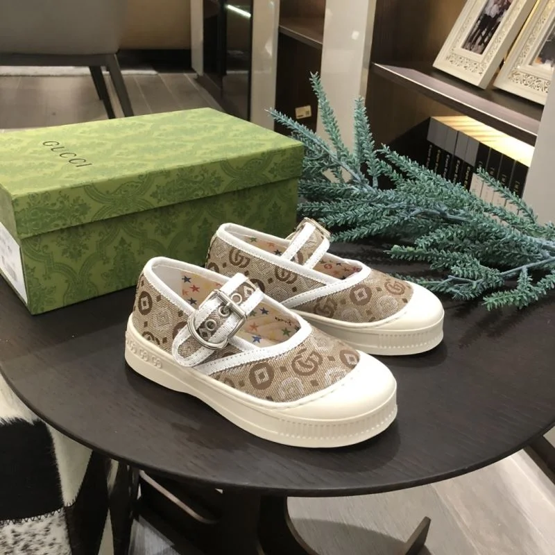 Sophisticated GUCCI SHOES 29679