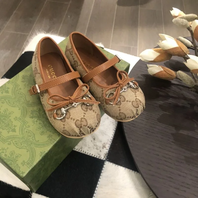 GUCCI SHOES WeatherProof 29680