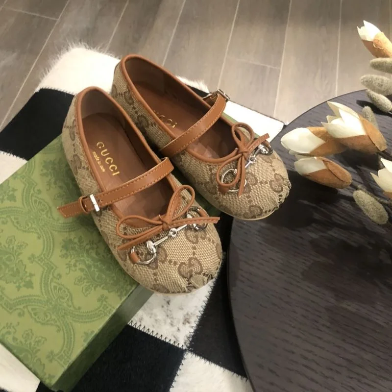 GUCCI SHOES WeatherProof 29680