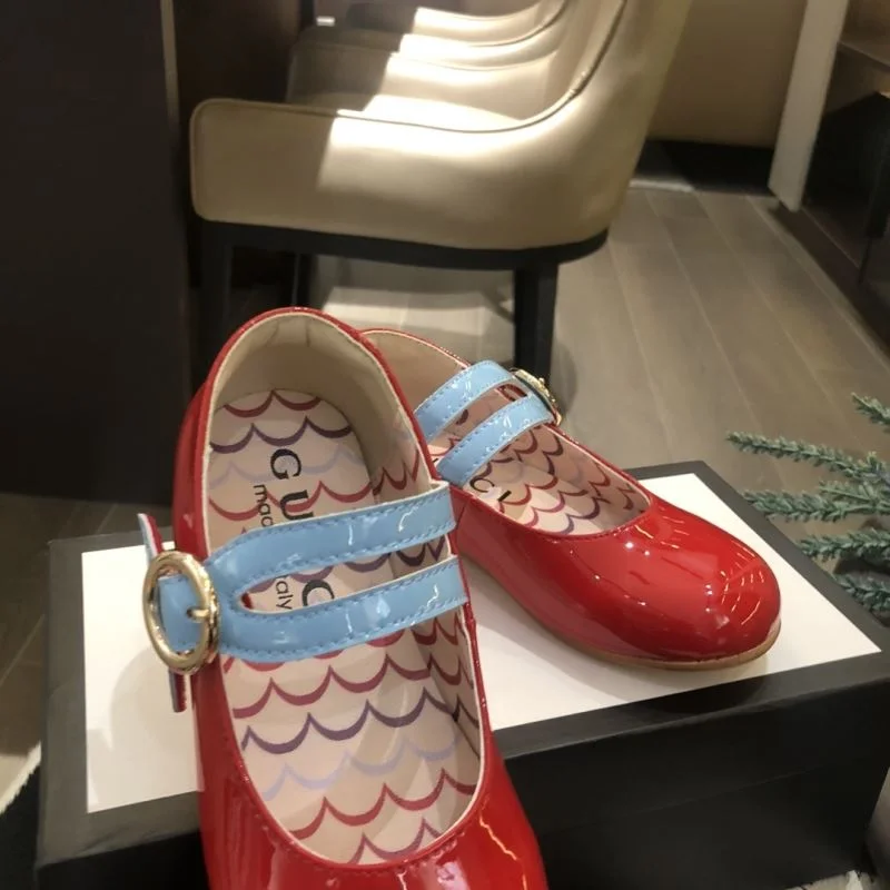 Comfortable GUCCI SHOES 29660