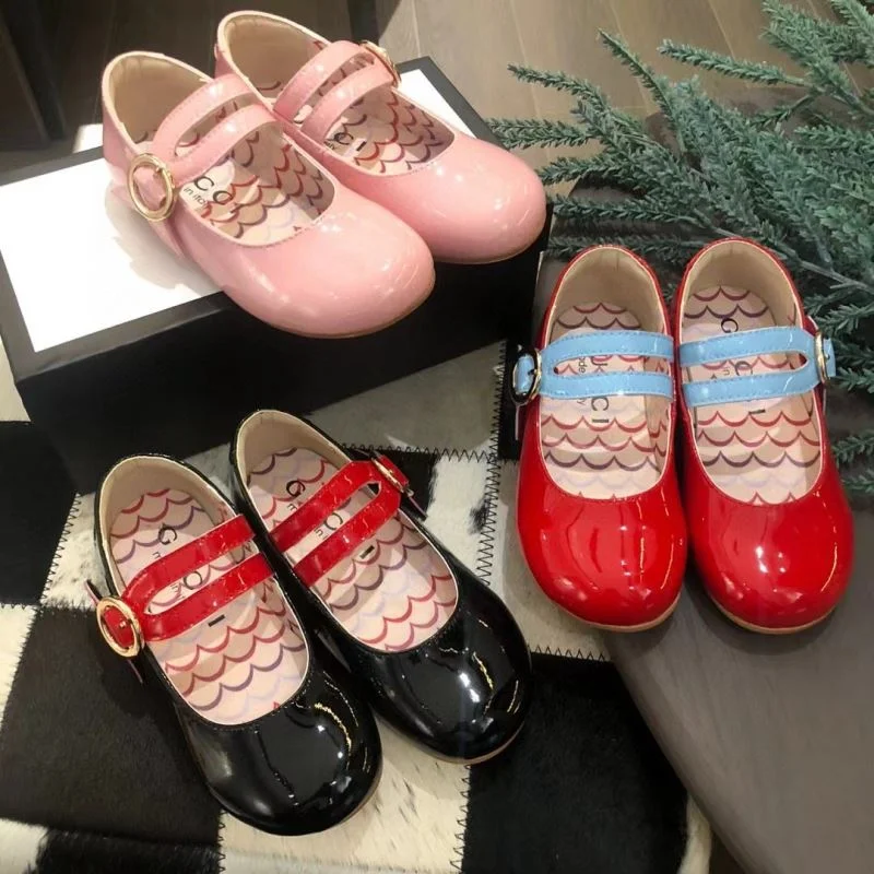 Comfortable GUCCI SHOES 29660