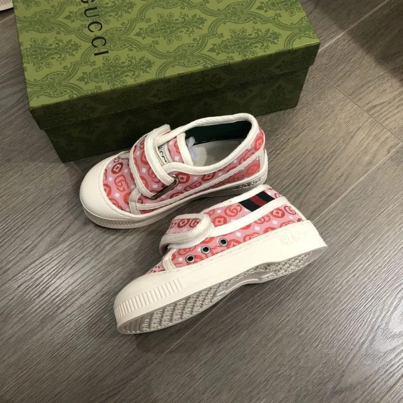 TechFriendly GUCCI SHOES 29659