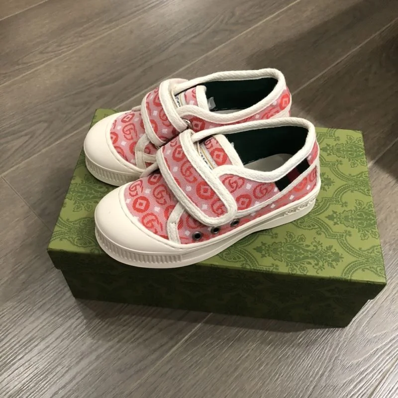 TechFriendly GUCCI SHOES 29659