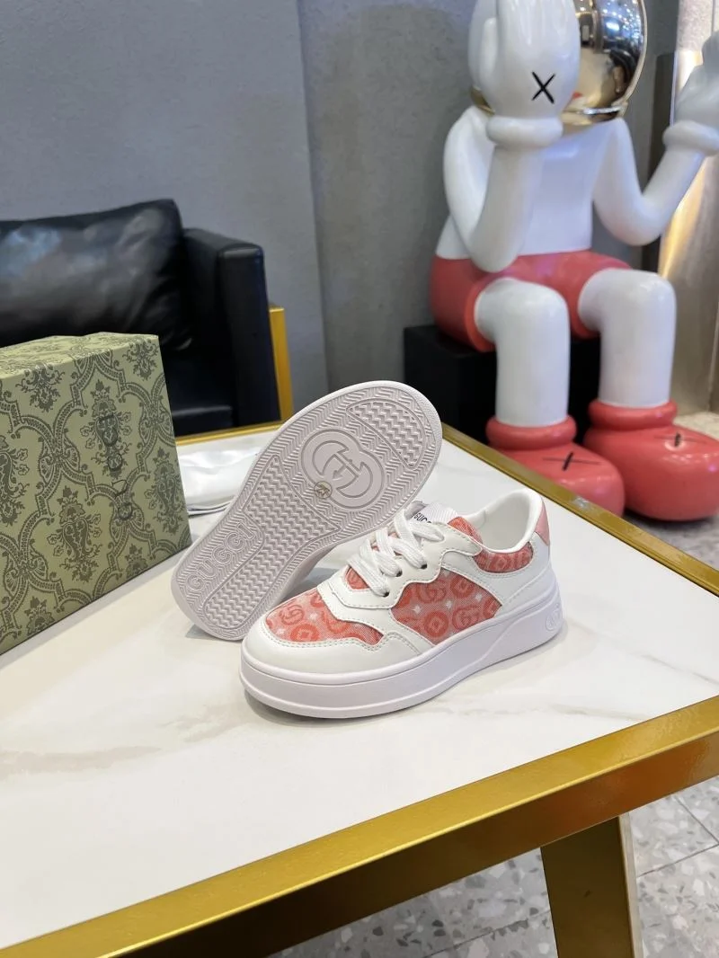 Compact GUCCI SHOES 29650