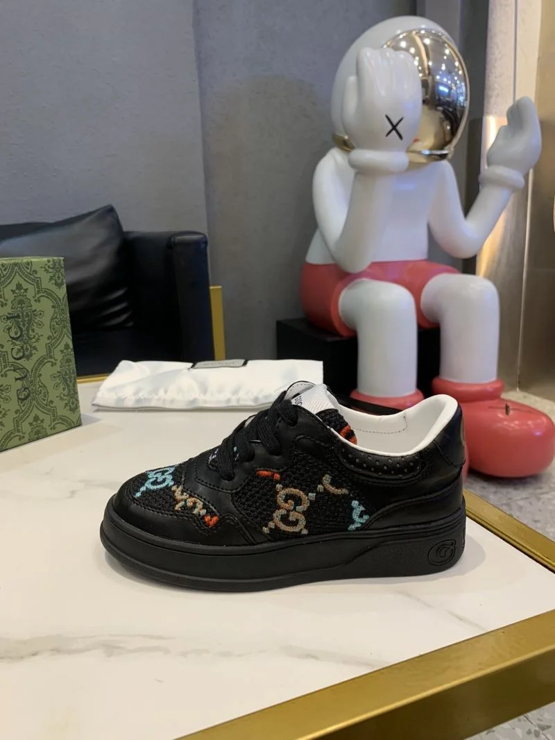 Compact GUCCI SHOES 29643