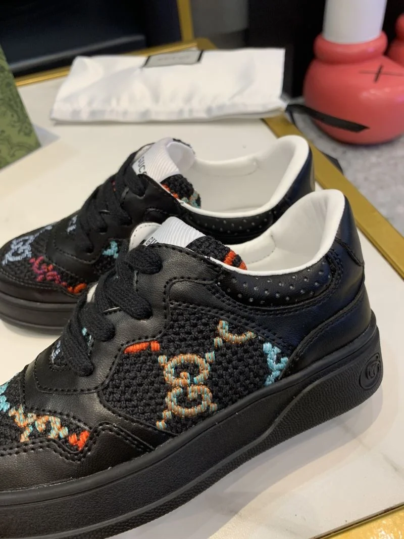 Compact GUCCI SHOES 29643