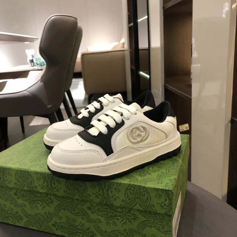 Lightweight GUCCI SHOES 29648