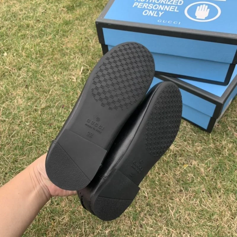 Breathable GUCCI SHOES 29635