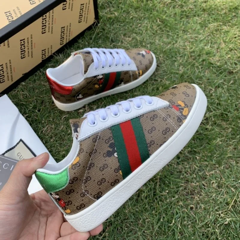 Versatile GUCCI SHOES 29636