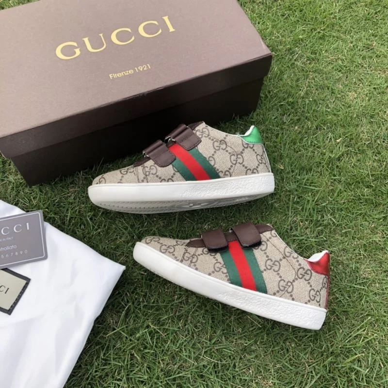 Sophisticated GUCCI SHOES 29616