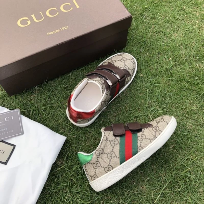 Sophisticated GUCCI SHOES 29616