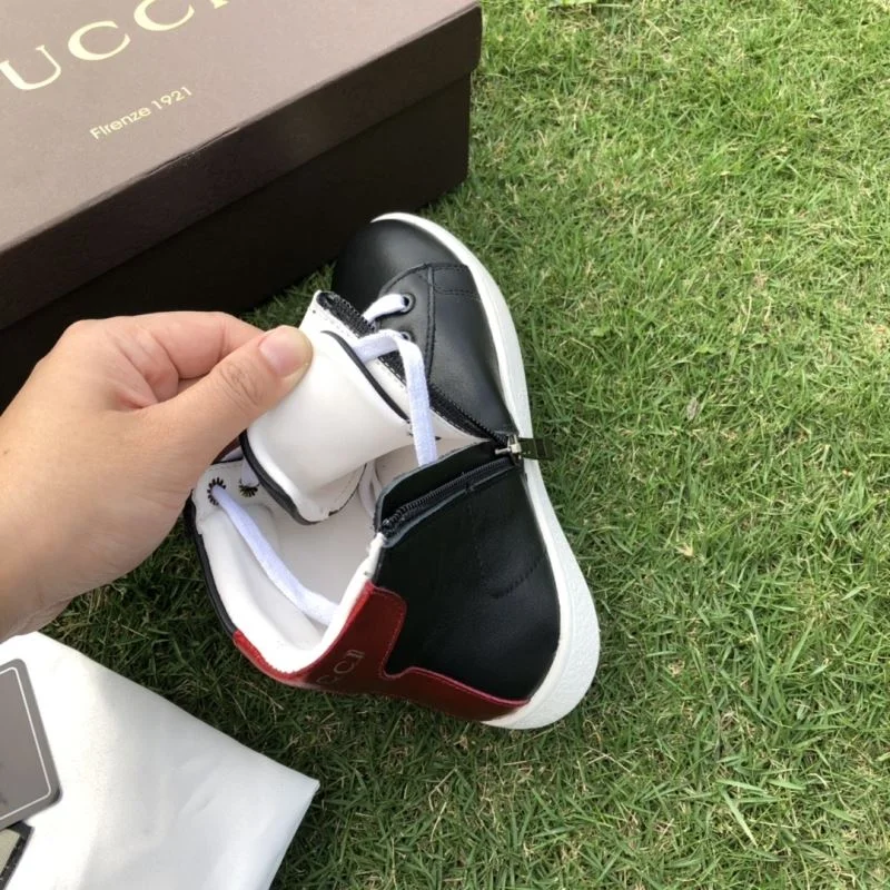 Fashionable GUCCI SHOES 29615