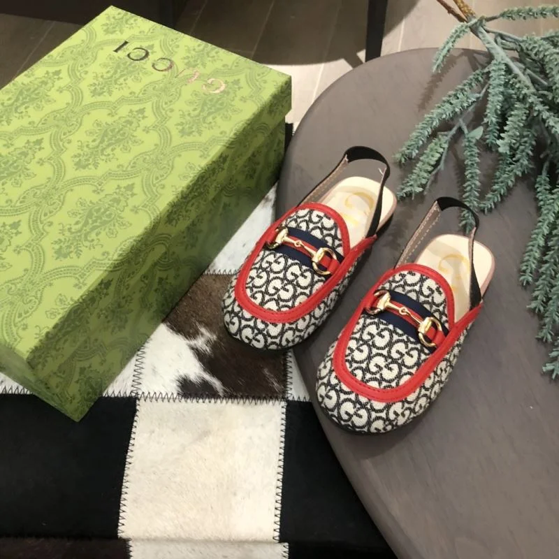 Functional GUCCI SHOES 29606