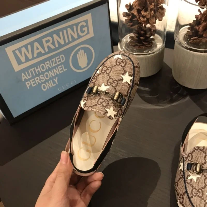 Effortless GUCCI SHOES 29604