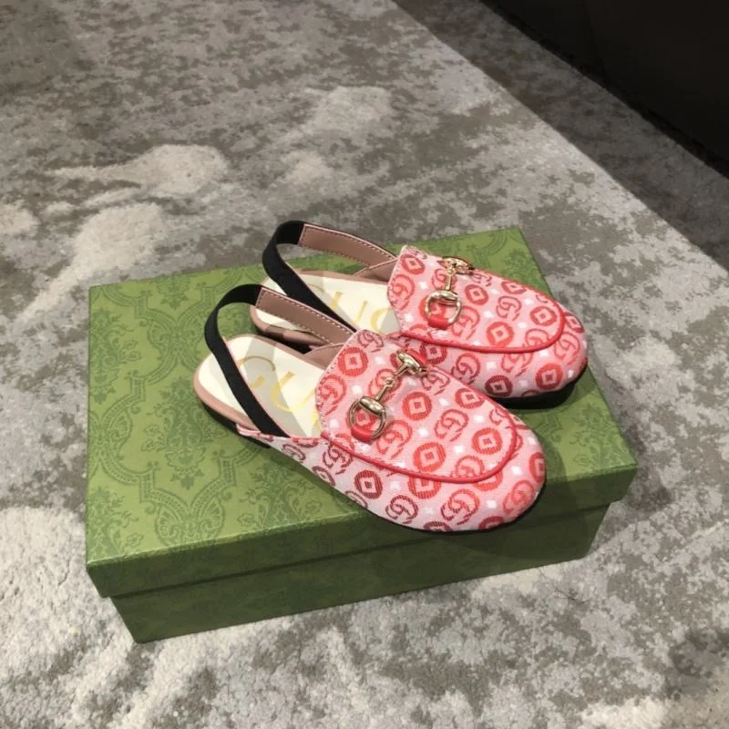 Comfortable GUCCI SHOES 29590