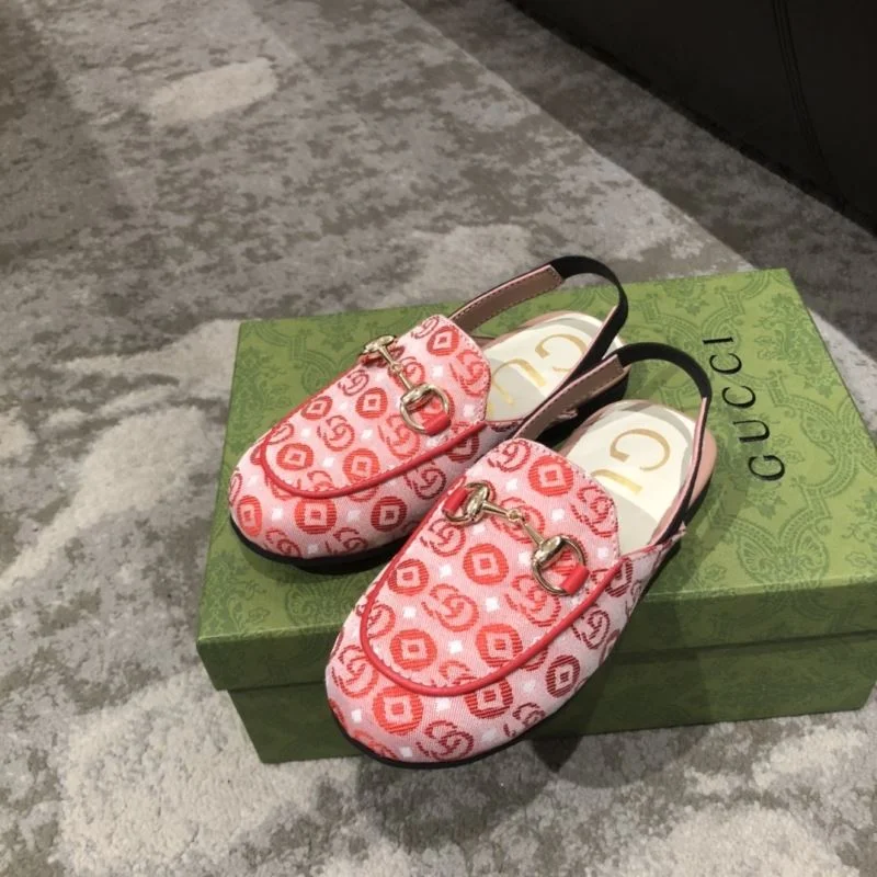 Comfortable GUCCI SHOES 29590